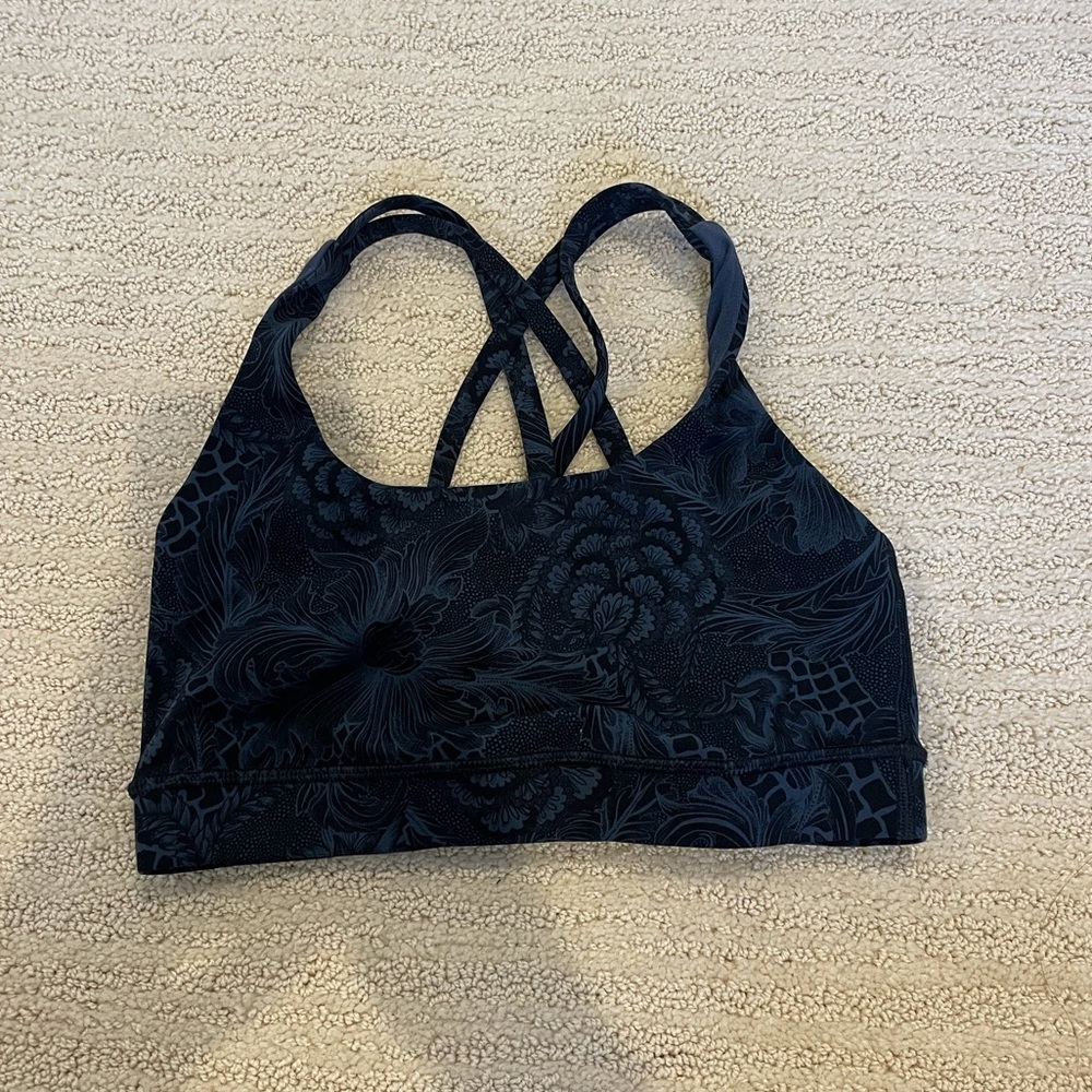 Lululemon Athletica Sports Bra Size 4 Blue